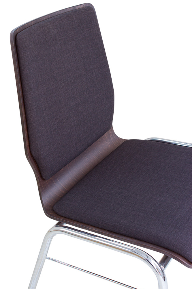 Gestell: Metall | Sitzschale: Sonderbeizton | Bezug: Sonderbezug